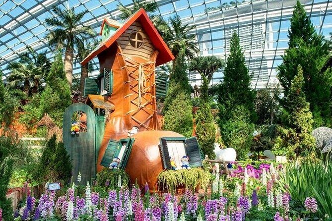 City Tour+Gardens by the Bay(FlowerDome&JurassicWorld) Transfers - Who should book this City Tour + Gardens by the Bay?