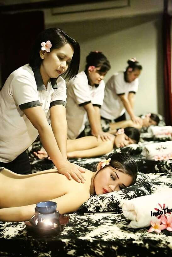 From Singapore, Batam Heritage Day Tour with Lunch & Massage - Batam Sightseeing Stops: Photo Time With Purpose