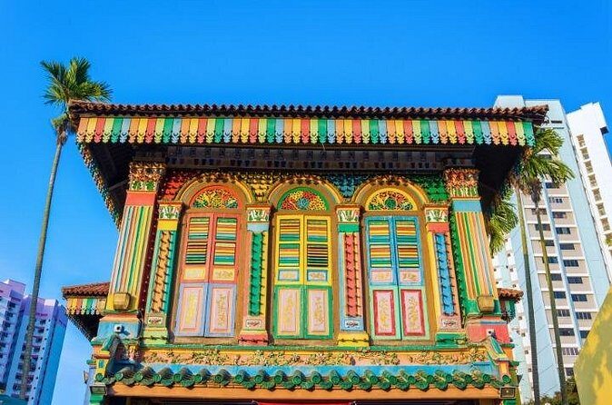 Kampong Glam and Little India Join-in Walking Tour - Sultan Mosque: one landmark, two ways to experience it