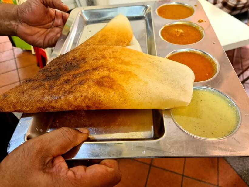Personalised 3in1 Food Tour: 3 Cultural Trails of Singapore - 9–10 dishes plus 1 alcohol drink: how the tasting strategy works