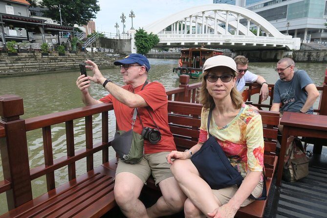 Singapore Group History & Culture Walking Tour - Clarke Quay to the Singapore River: The Bumboat Segment That Breaks Up the Evening