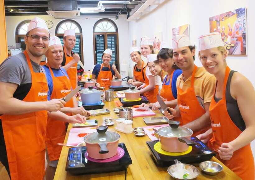 Singapore: Hands-on Cooking Class with Cultural Immersion - Inside the Kitchen: Apron On, Workstation Ready