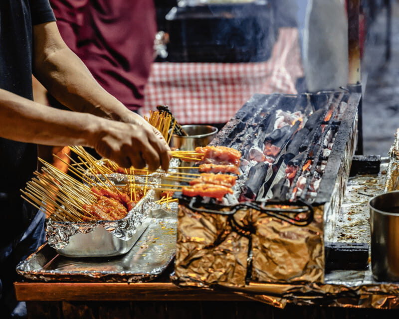 Singapore: Hawker Culture Food Tour and Sightseeing - The Subway Hop to Marina Bay Sands (and Why Timing Matters)