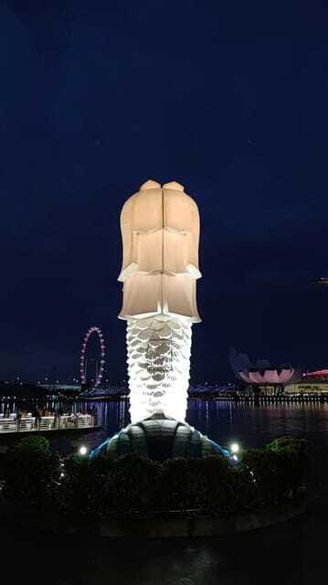 Singapore: Lau Pa Sat Night Street Food with Marina Bay Walk - What the $113 Price Really Buys You