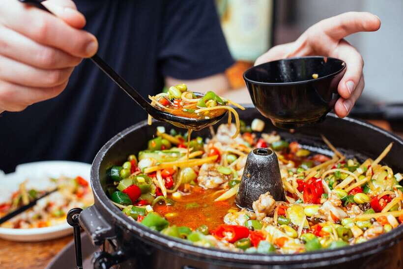 Singapore: Private Food Tour – 10 Tastings with Locals - Key things to know before you go