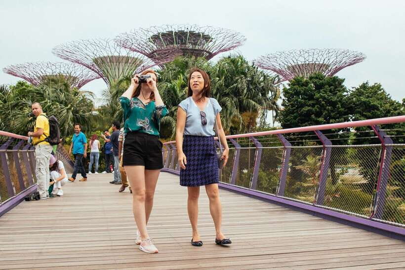 Singapore: Private Tour w/ Locals – Highlights & Hidden Gems - From City Hall MRT to Singapore’s biggest “ahh” moments