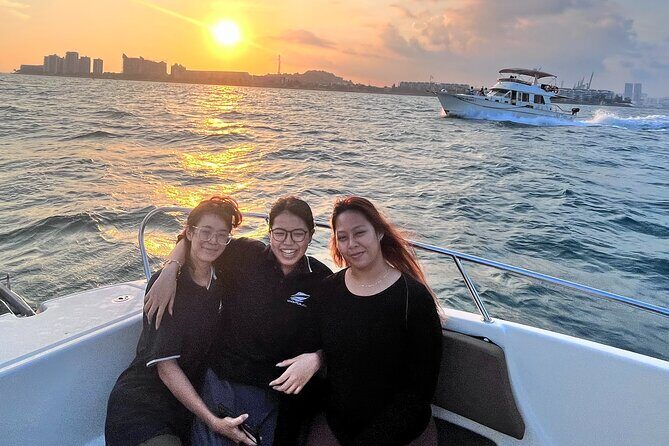 Singapore Southern Islands Speedboat Guided Tour - From Sentosa Cove to open water: the “set the pace” phase