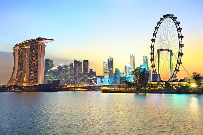 Small Group Singapore Morning City Tour with Gardens By The Bay - Merlion Park: the photo stop that actually means something